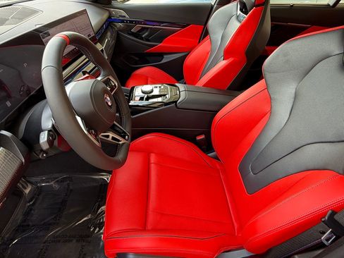 New 2026 BMW M5 w/ Executive Package image 22