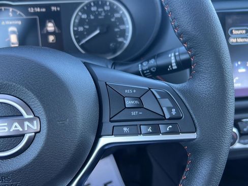 New 2025 Nissan Versa SR w/ Trunk Package image 17