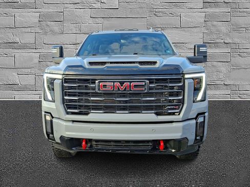 Used 2024 GMC Sierra 3500 AT4 w/ AT4 Premium Plus Package image 3