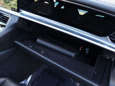 Used 2019 Porsche Panamera 4 image 52