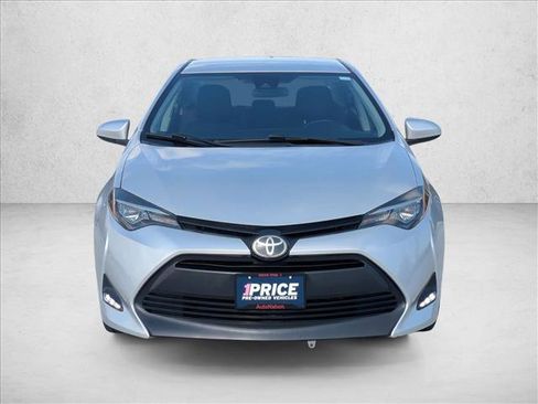 Used 2019 Toyota Corolla LE image 2
