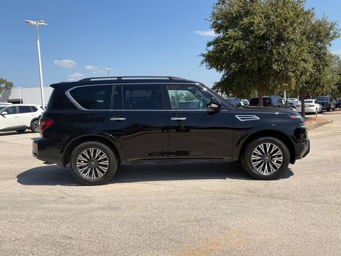Used 2023 Nissan Armada SL w/ Midnight Edition Package RWD image 4