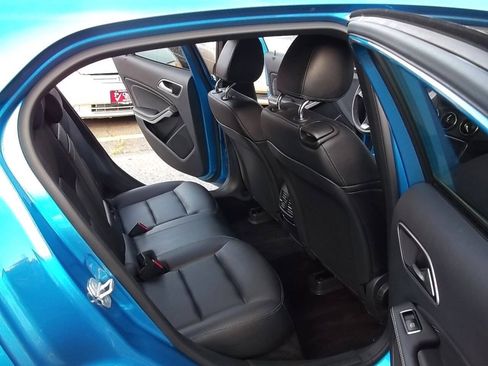 Used 2016 Mercedes-Benz GLA 250 4MATIC image 11