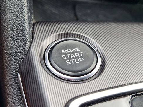 Used 2026 Kia Sportage EX FWD image 23