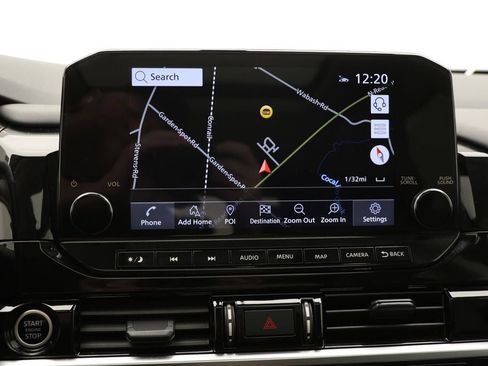 Used 2024 Nissan Pathfinder SL w/ SL Premium Package image 25