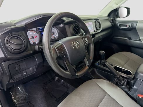 Used 2020 Toyota Tacoma SR image 22