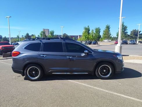 Used 2019 Subaru Ascent Touring w/ Popular Package #2 AWD/4WD image 2