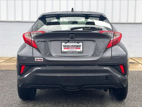 Used 2022 Toyota C-HR Nightshade image 5