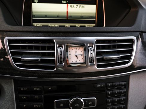 Used 2015 Mercedes-Benz E 350 E 350 w/ Premium 1 Package image 25