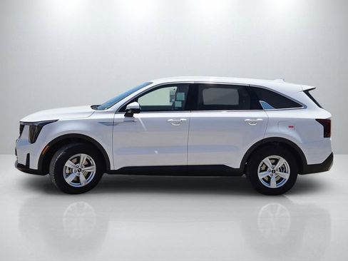 New 2026 Kia Sorento LX FWD image 7