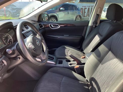 Used 2019 Nissan Sentra SV image 8