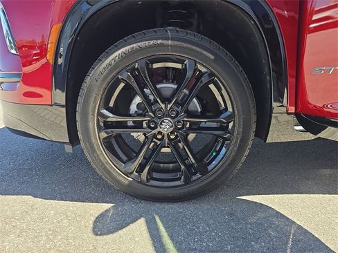 New 2025 Buick Enclave Sport Touring w/ Power Package image 31