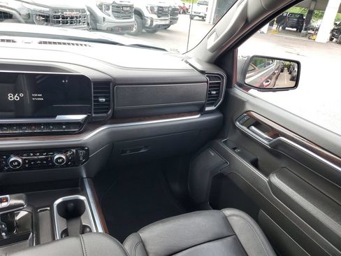 Used 2024 GMC Sierra 1500 SLT w/ SLT Premium Plus Package AWD/4WD image 16