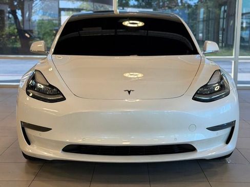 Used 2020 Tesla Model 3 Standard Range Plus RWD image 2