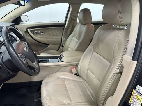 Used 2019 Ford Taurus Limited image 14