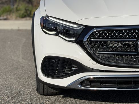 Used 2025 Mercedes-Benz E 450 4MATIC All-Terrain Wagon image 6