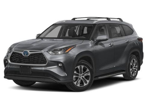 Used 2024 Toyota Highlander XLE AWD/4WD image 1