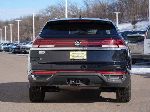 Used 2025 Volkswagen Atlas Cross Sport SE image 4