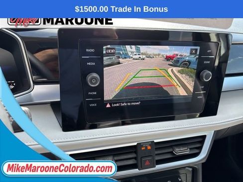 Used 2025 Volkswagen Taos SE AWD/4WD image 20