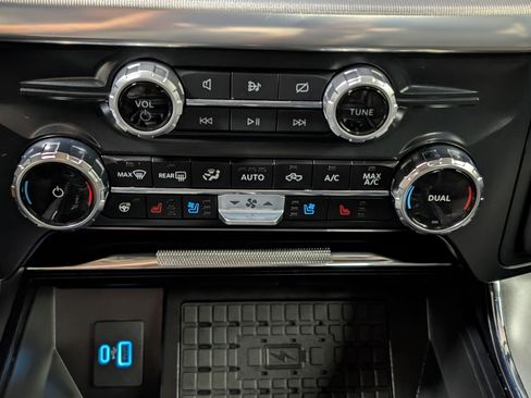 Used 2024 Ford F150 Lariat w/ Tow/Haul Package image 21