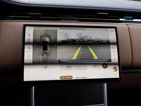 New 2026 Land Rover Range Rover SE image 23