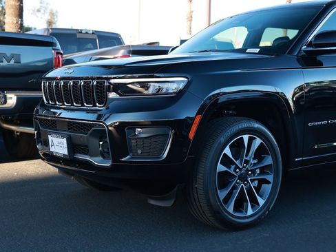 New 2025 Jeep Grand Cherokee L Overland image 7