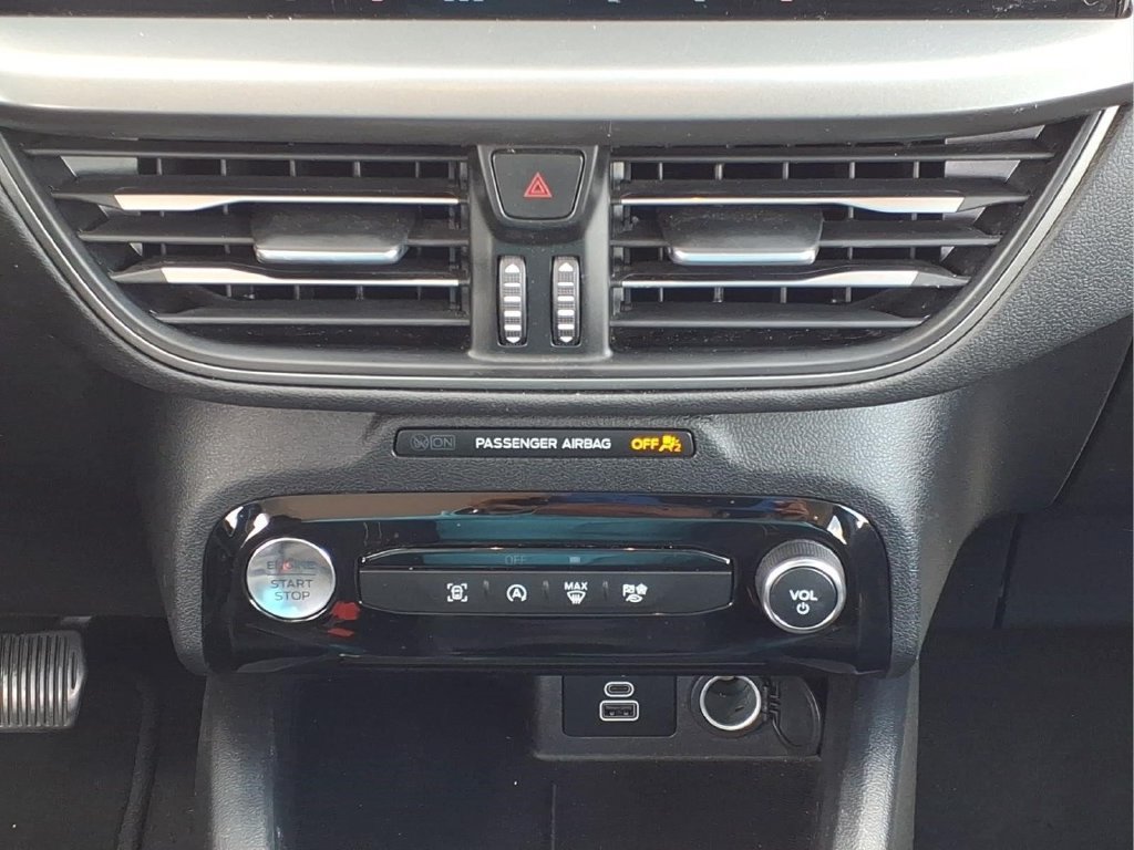Used 2024 Ford Escape Active w/ Tech Pack #1 AWD/4WD image 18