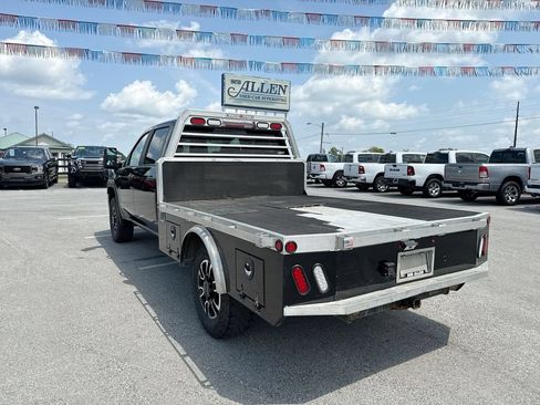 Used 2020 GMC Sierra 3500 4x4 Crew Cab w/ Convenience Package image 4