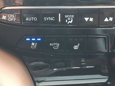 Used 2023 Acura MDX w/ Advance Package AWD/4WD image 24