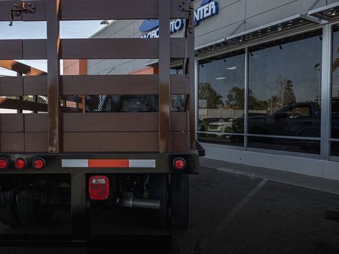 Used 2019 RAM 5500 Tradesman RWD image 13