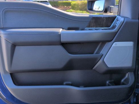 Used 2026 Ford F250 Lariat w/ Black Appearance Package image 14