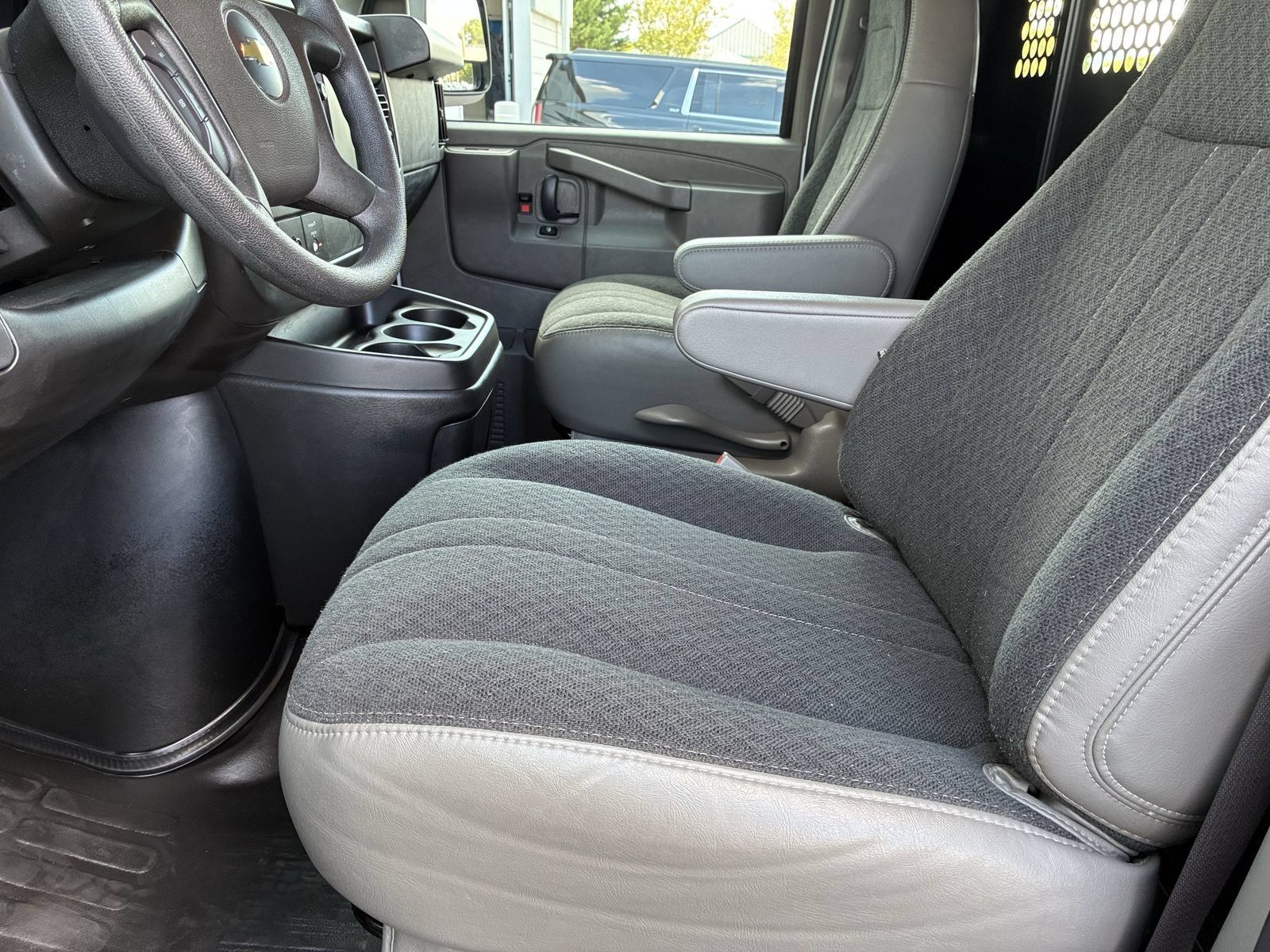 Used 2025 Chevrolet Express 2500 w/ Driver Convenience Package RWD image 19
