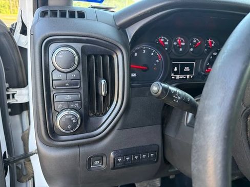 Used 2024 GMC Sierra 3500 Pro w/ Convenience Package AWD/4WD image 9
