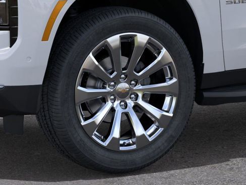 New 2026 Chevrolet Suburban Premier w/ Sun And Tow Package image 9