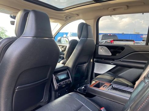 Used 2020 Lincoln Aviator Reserve w/ Equipment Group 201A AWD/4WD image 15