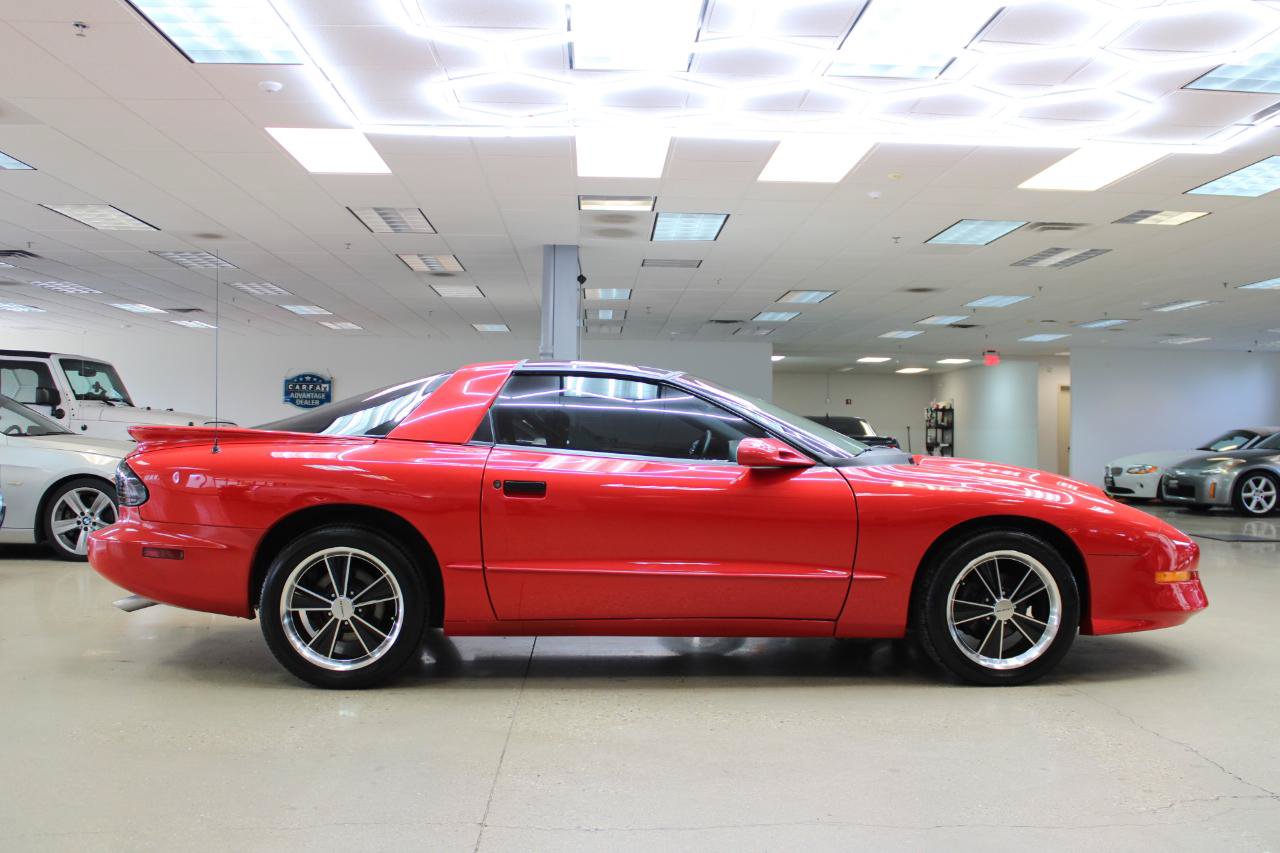 Used 1994 Pontiac Firebird Formula RWD image 19