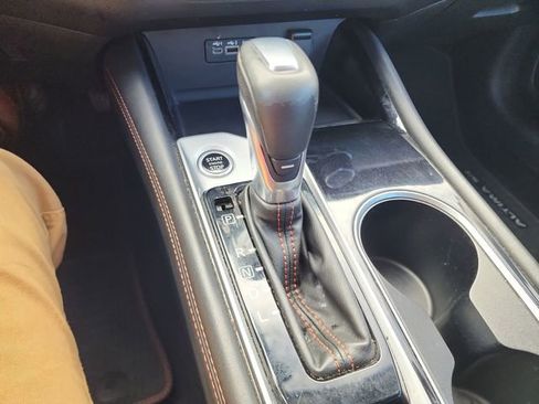 Used 2024 Nissan Altima 2.5 SR image 24