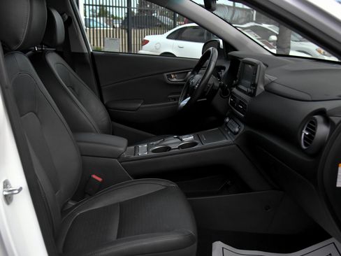 Used 2021 Hyundai Kona Limited FWD image 44