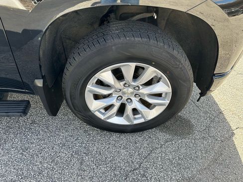 Used 2021 Chevrolet Silverado 1500 Custom image 12