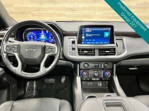 Used 2022 Chevrolet Suburban Z71 w/ Z71 Off-Road Package AWD/4WD image 2