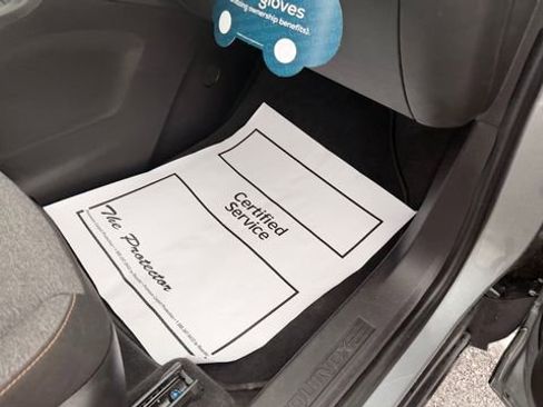 Used 2024 Chevrolet Equinox LT image 42