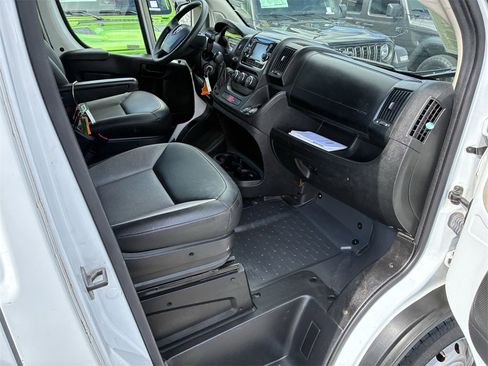 Used 2021 RAM ProMaster 2500 image 24