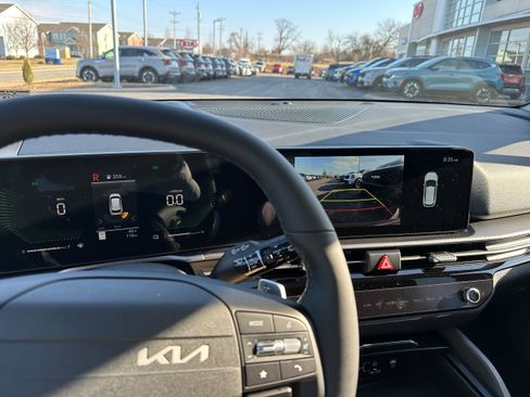 New 2026 Kia Sportage S image 38