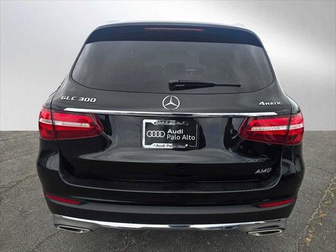 Used 2018 Mercedes-Benz GLC 300 4MATIC image 4