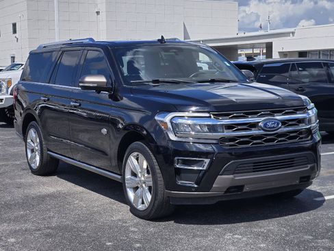 Used 2023 Ford Expedition Max King Ranch AWD/4WD image 3