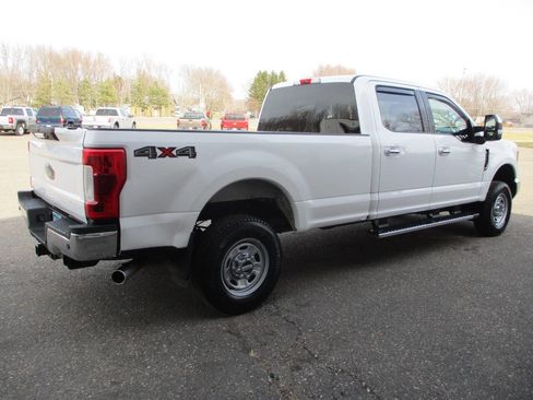 Used 2019 Ford F250 XLT w/ XLT Premium Package image 10