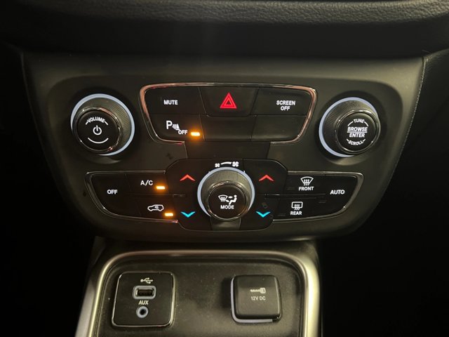 Used 2018 Jeep Compass Sport w/ Tech Group FWD image 12