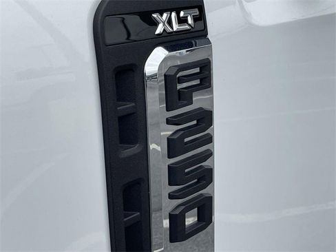 Used 2023 Ford F250 XLT image 25