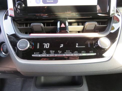 Certified 2026 Toyota Corolla SE image 26