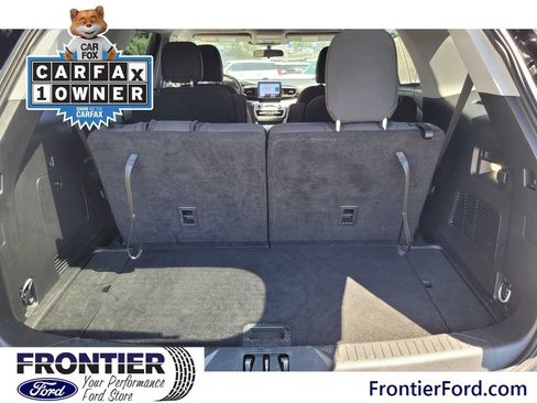 Used 2023 Ford Explorer XLT RWD image 27
